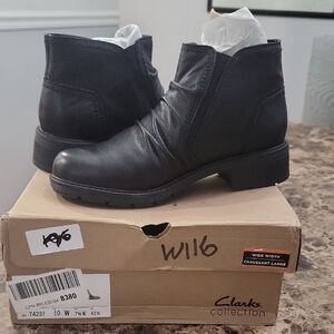 Clarks Women's Black Ankle Boots Size 10 W
